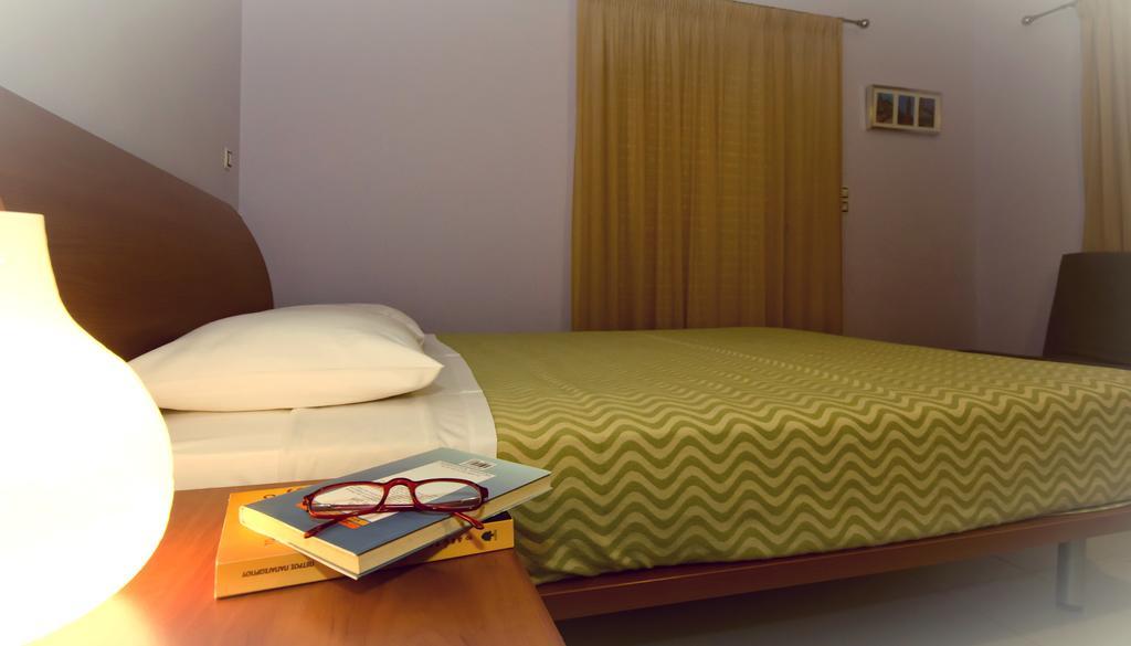 Voula Apartments ميتيكاس الغرفة الصورة