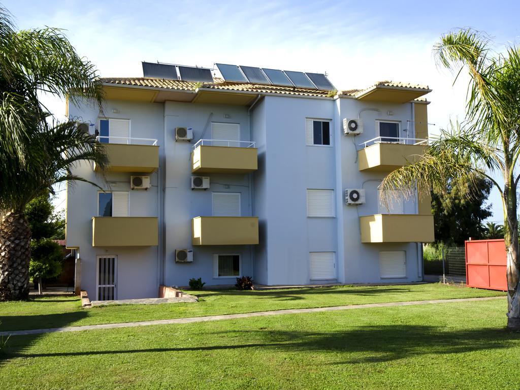 Voula Apartments ميتيكاس المظهر الخارجي الصورة